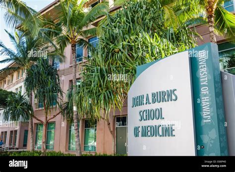 University Of Hawaii Honolulu Building Hi Res Stock Photography And