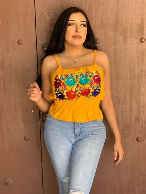 Correa Floral Mexican Crop Top Blusa Tradicional Mexicana Blusa