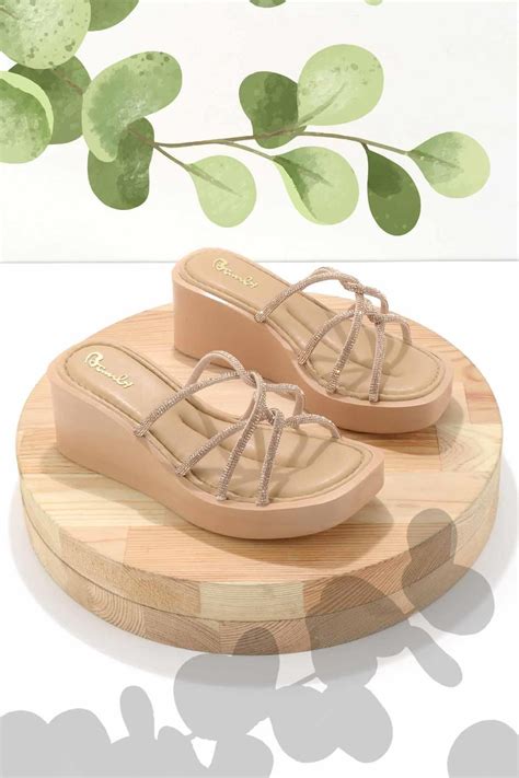 Nude Kadın Terlik K