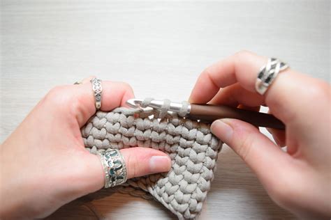 Comment faire une maille serrée tricotée au crochet