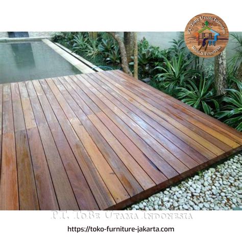 Decking Lantai Kayu Untuk Outdoor Kolam Renang Dan Taman