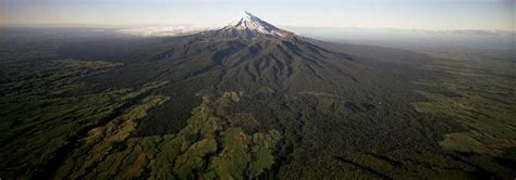 -Taranaki Volcano (GeoNet, 2019a) | Download Scientific Diagram