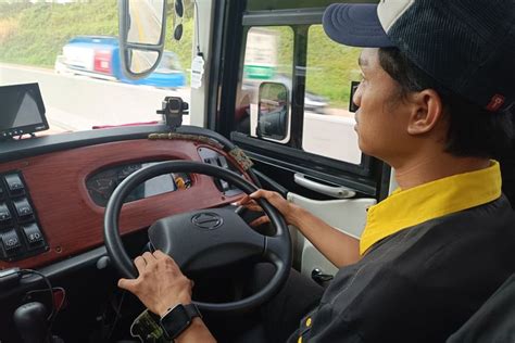 Ini Posisi Blind Spot Pengemudi Bus Yang Harus Dipahami Semua Orang