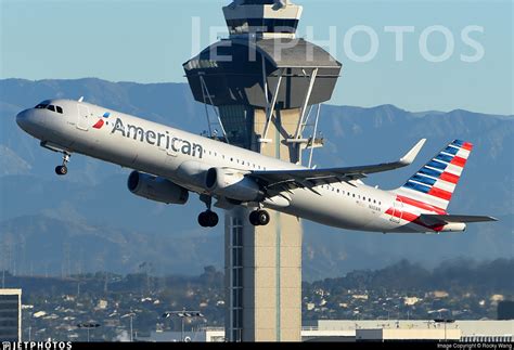 N110AN | Airbus A321-231 | American Airlines | Rocky Wang | JetPhotos