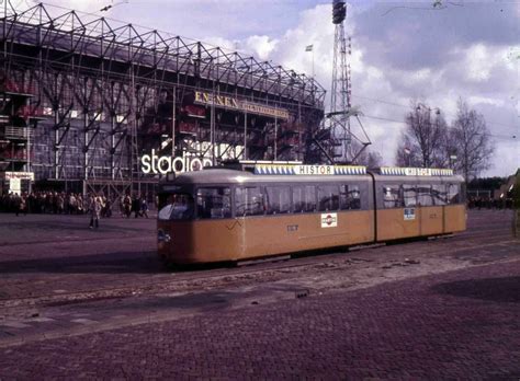 Rotterdam Van Toen On Twitter Een Voetbaltram Op De Olympiaweg Bij De