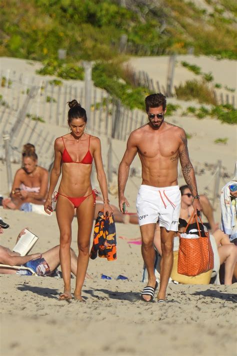 Izabel Goulart Sexy Skinny Santa In A Bikini Photos The Fappening