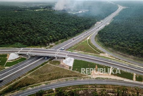 Hutama Karya Pasang Marka Kejut Di Tol Pekanbaru Dumai Republika Online