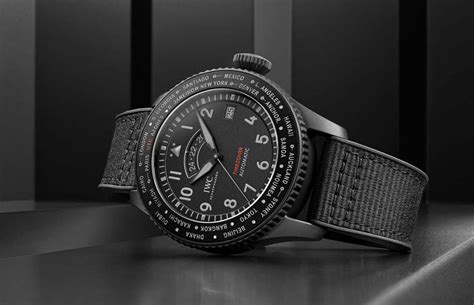 Iwc Pilots Watch Timezoner Top Gun Ceratanium Iw