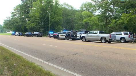 Suspect Arrested After 6 Hour Standoff In Leake County