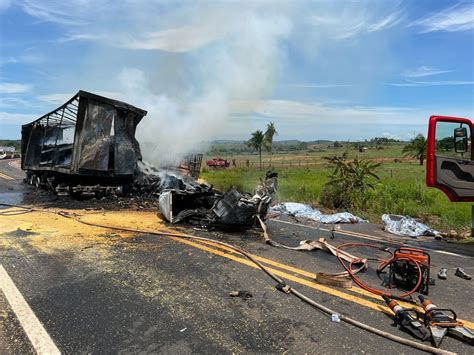 Grave acidente deixa pelo menos três mortos na BR 364 em Cacoal