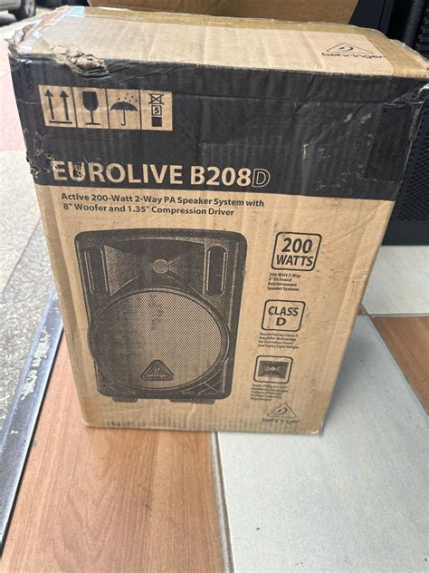 Behringer Eurolive B208D 200W 8 inch Powered Speaker