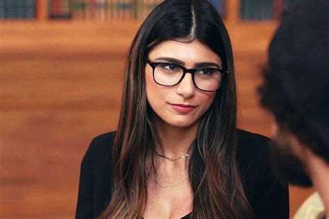 Mia Khalifa News In Bengali Videos And Photos About Mia Khalifa Anandabazar