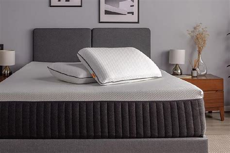 Emma Hybrid Comfort Mattress | Uncrate