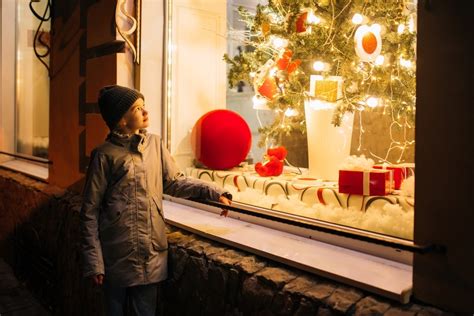 Vitrine de Natal 10 dicas e ideias de decoração para a sua