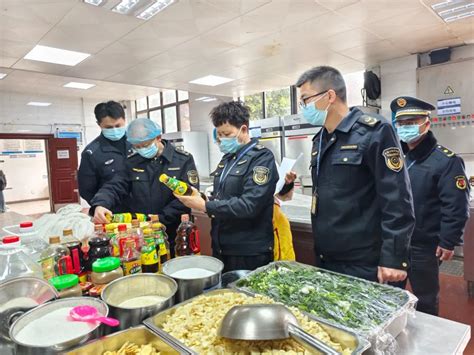 黄果树旅游区：筑牢校园食安防线 保障师生“舌尖上的安全”澎湃号·政务澎湃新闻 The Paper