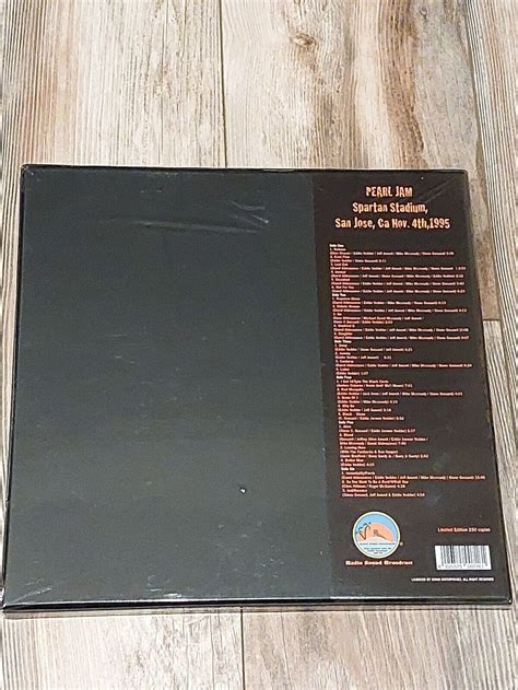 Pearl Jam Vinyl 3 Lps Box Set Live 1995 Ebay