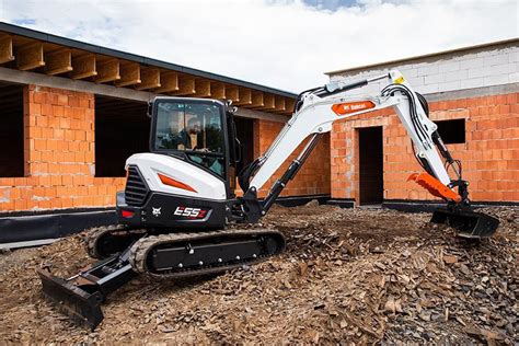 Pelleteuse à chenilles E55z R2 Series Bobcat Emea mini avec lame