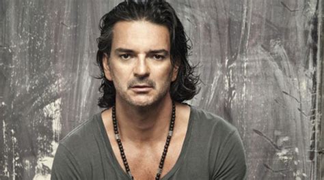 Biograf A De Ricardo Arjona