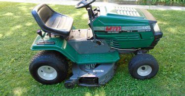 1842H MTD Yard Machines Riding Lawn Mower 18 HP Twin Hydrostatic