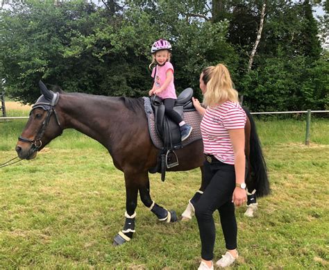 Pony Reiten Jeden Ersten Sonntag Im Monat Reit Und Fahrverein Kehl