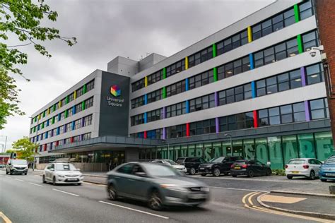 wellington place leeds campus global banking school gbs