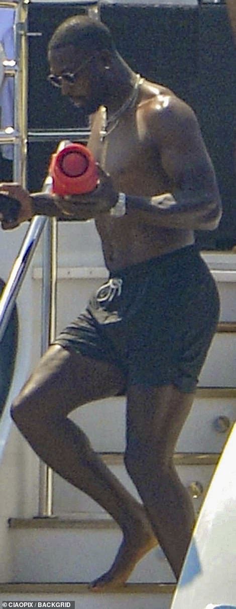 Gabrielle Union Sizzles As She Shows Off Her Bikini Body In Tiny Two Piece Daily Mail Online