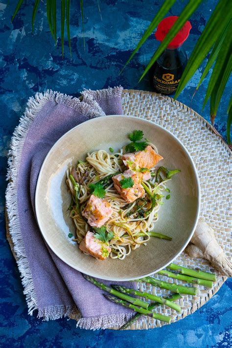 Noedels Met Groene Asperges En Gebakken Zalm Recepten Njam