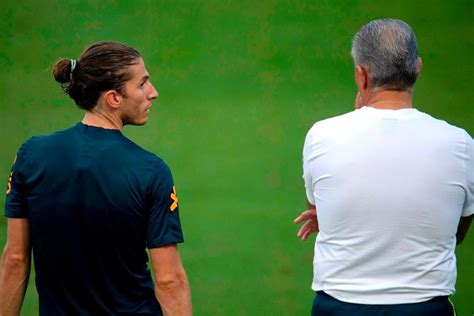 Tite deseja Filipe Luís em comissão técnica do Brasil na Copa