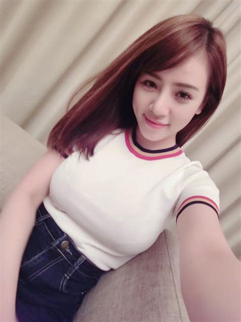 HOT GIRL PHƯƠNG LAN NÓNG BỎNG VỚI CẶP VẾU CĂNG TRÒN Tuổi NET