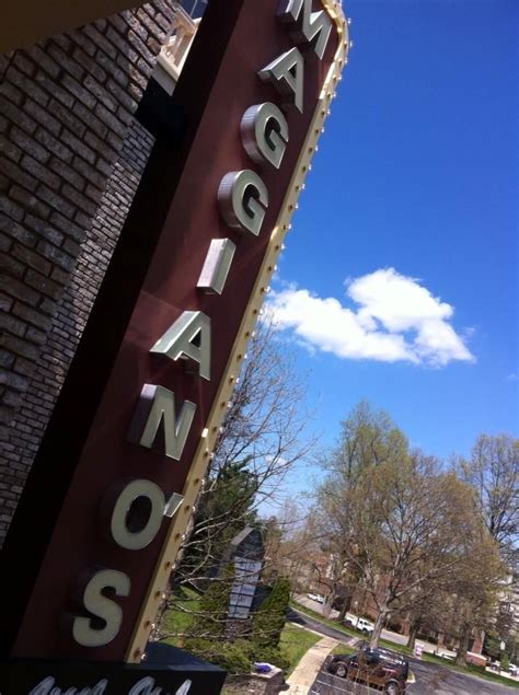 Maggiano's Office Photos | Glassdoor