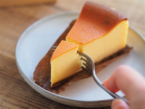 スタバの王道「ニューヨークチーズケーキ」は専門店級の本格派。ファンなら食べるべきおすすめスイーツ Macaroni