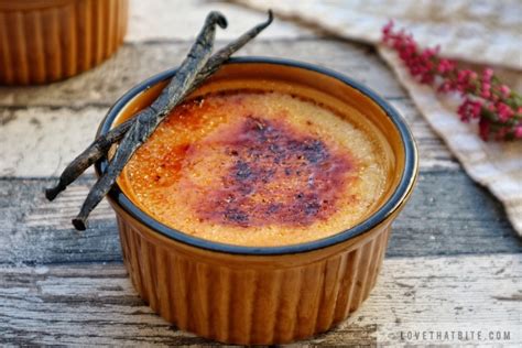 Crème Brûlée - lovethatbite.com