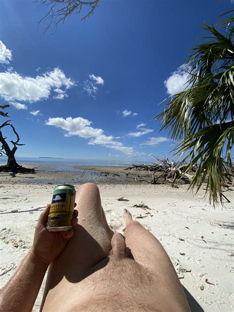 The Beach Is The Best Place For Naked Happy Hour M Scrolller