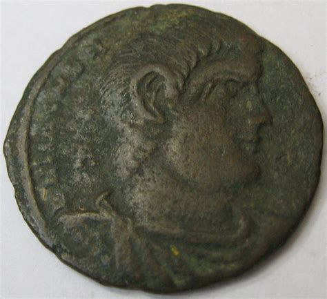 Roman Empire Magnentius Ad 350 353 A Pair Of Æ Folles Catawiki