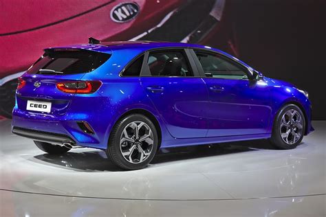 Kia Ceed: LED Scheinwerfer nachrüsten | OSRAM / PHILIPS | H7/H4