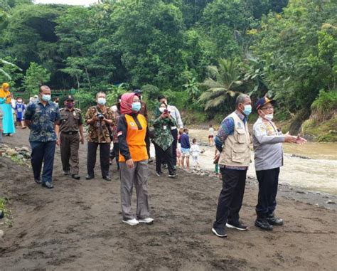 Cek Lokasi Jembatan Yang Putus Di Brebes Bupati Bilang Begini