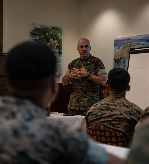 Dvids Images 3rd Mlg Senior Enlisted Leaders Speak With Sgx Staff