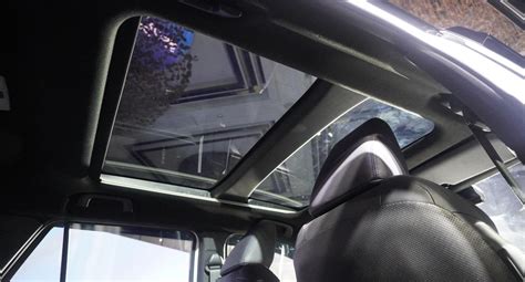 sunroof yaris cross perjalanan jadi menyenangkan auto