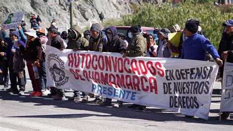 Protestas cortes de ruta y represión en Pumamarca ante la reforma