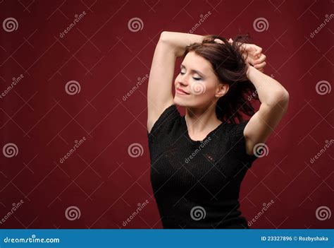 Het Aantrekkelijke Jonge Vrouw Dansen Stock Foto Image Of