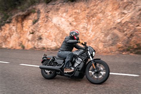 Harley Davidson Nightster Prezzo Informazioni Tecniche Foto E Video