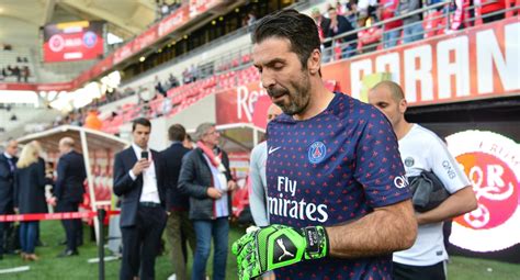 Les Confidences De Bonucci Sur Le Passage De Buffon Au Psg