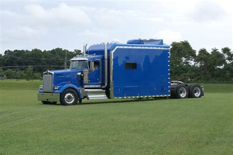 Custom Semi Truck Sleepers