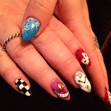 Alice In Wonderland Nail Art Alice In Wonderland Nails Nails Nail Art