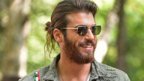 Can Yaman dan Kıvanç Tatlıtuğ a olay gönderme Magazin Burada