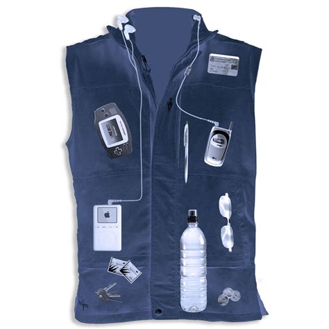 The 22 Pocket Travel Vest Hammacher Schlemmer