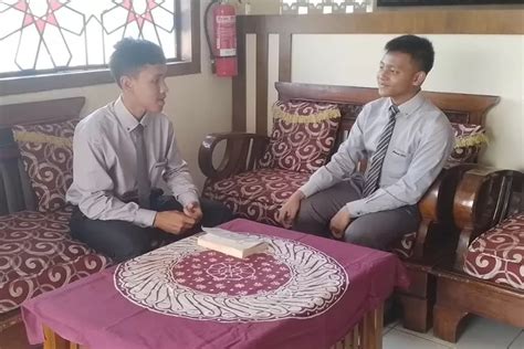 Merangkai Impian Masa Depan Berikut Manfaat Belajar Bahasa Asing Yang