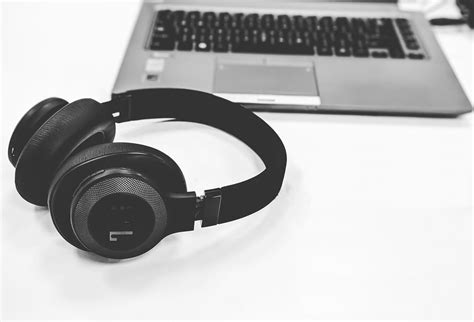 How to Fix Headphones not working in Windows 10 – TechCult