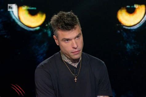 Fedez Torna Sui Social La Foto Con La Flebo Preoccupa Inews24