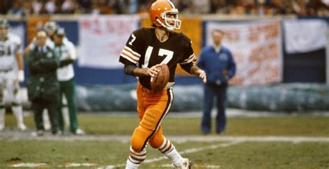 Top 10 Quarterbacks in Cleveland Browns History - Kee On Sports Media Group